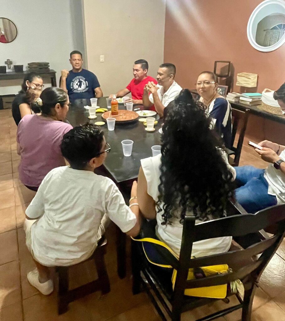 Cena con propósito Dinner with a Purpose